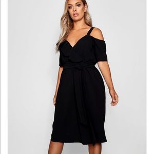 Plunge Ruffle Belt Midi Dress